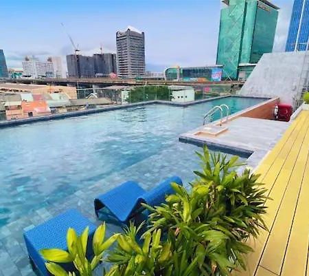 Hotel De Botan Bangna à Bangkok Extérieur photo